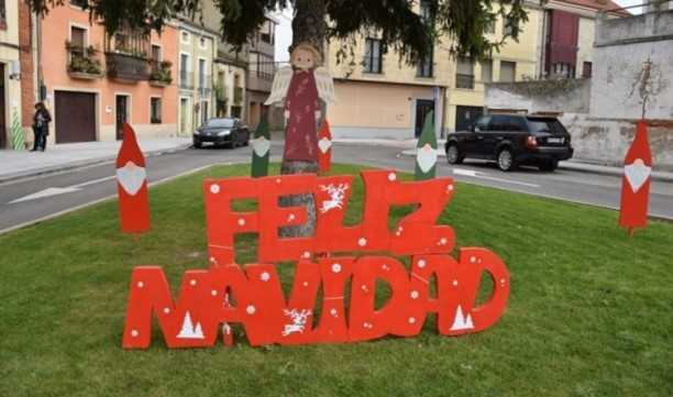VISITA DEL JURADO CALIFICADOR  IX CONCURSO DE DECORACIÓN NAVIDEÑA 2024