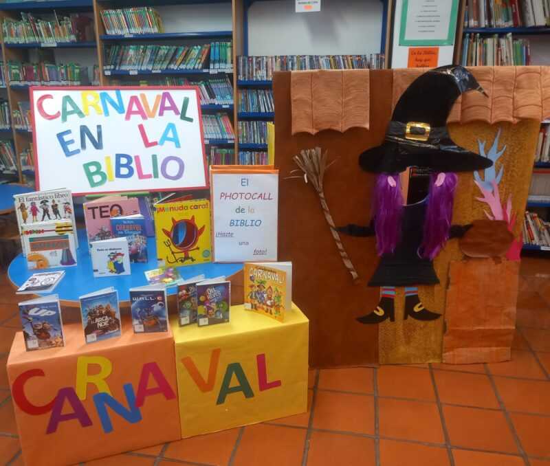 “CARNAVAL EN LA BIBLIO”