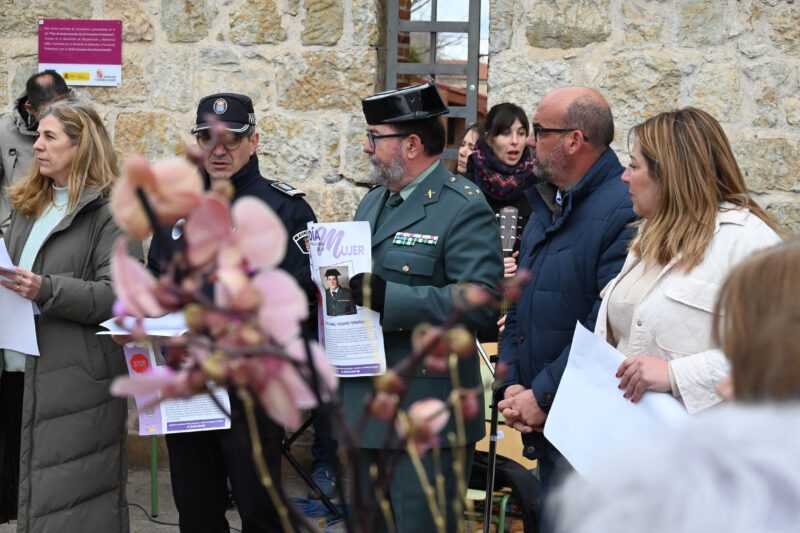 Homenaje a 19 mujeres en el 8M