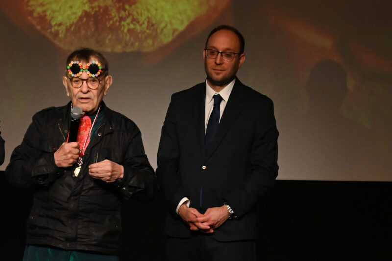 Destacado reconocimiento a Fernando Arrabal