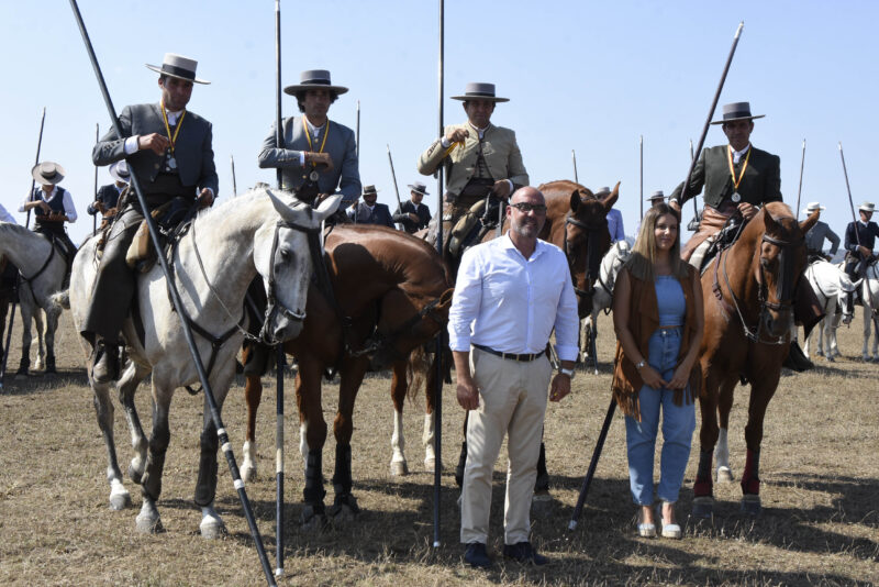 Licitación Barras Faenas y Doma de Campo 2025