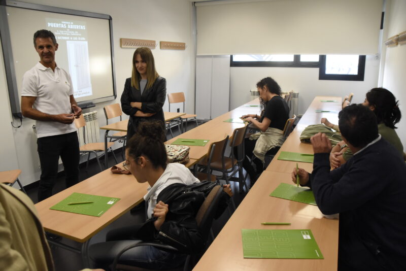 La UNED tiene abierto el plazo de matrícula con una oferta flexible y adaptada a cada estudiante.